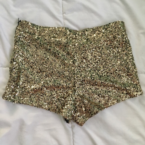 Sparkly shorts - Picture 1 of 3
